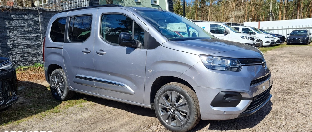 Toyota Proace City Verso cena 142900 przebieg: 1, rok produkcji 2023 z Ustroń małe 56